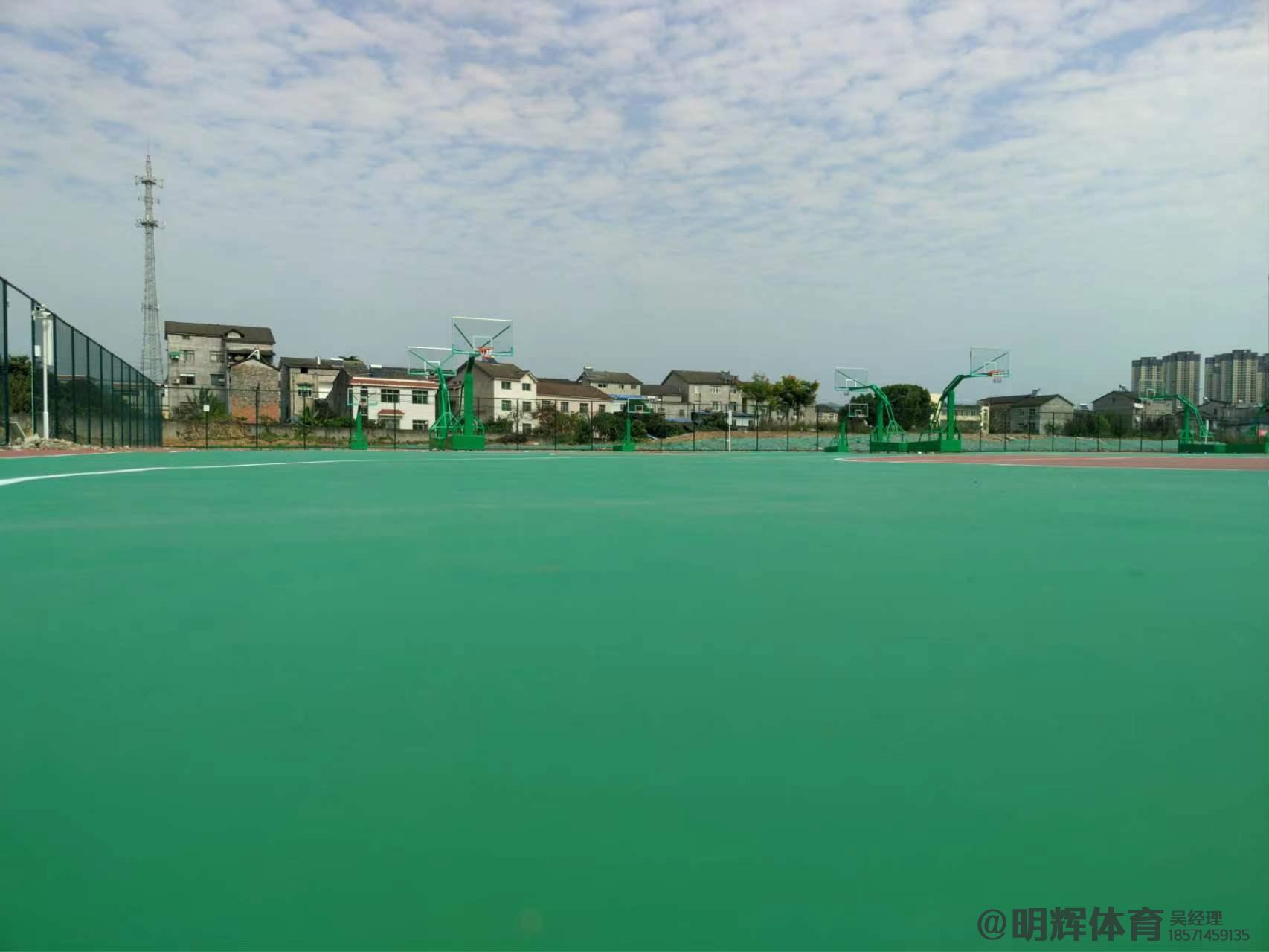 混合型塑胶跑道硬地丙烯酸球场的优缺点